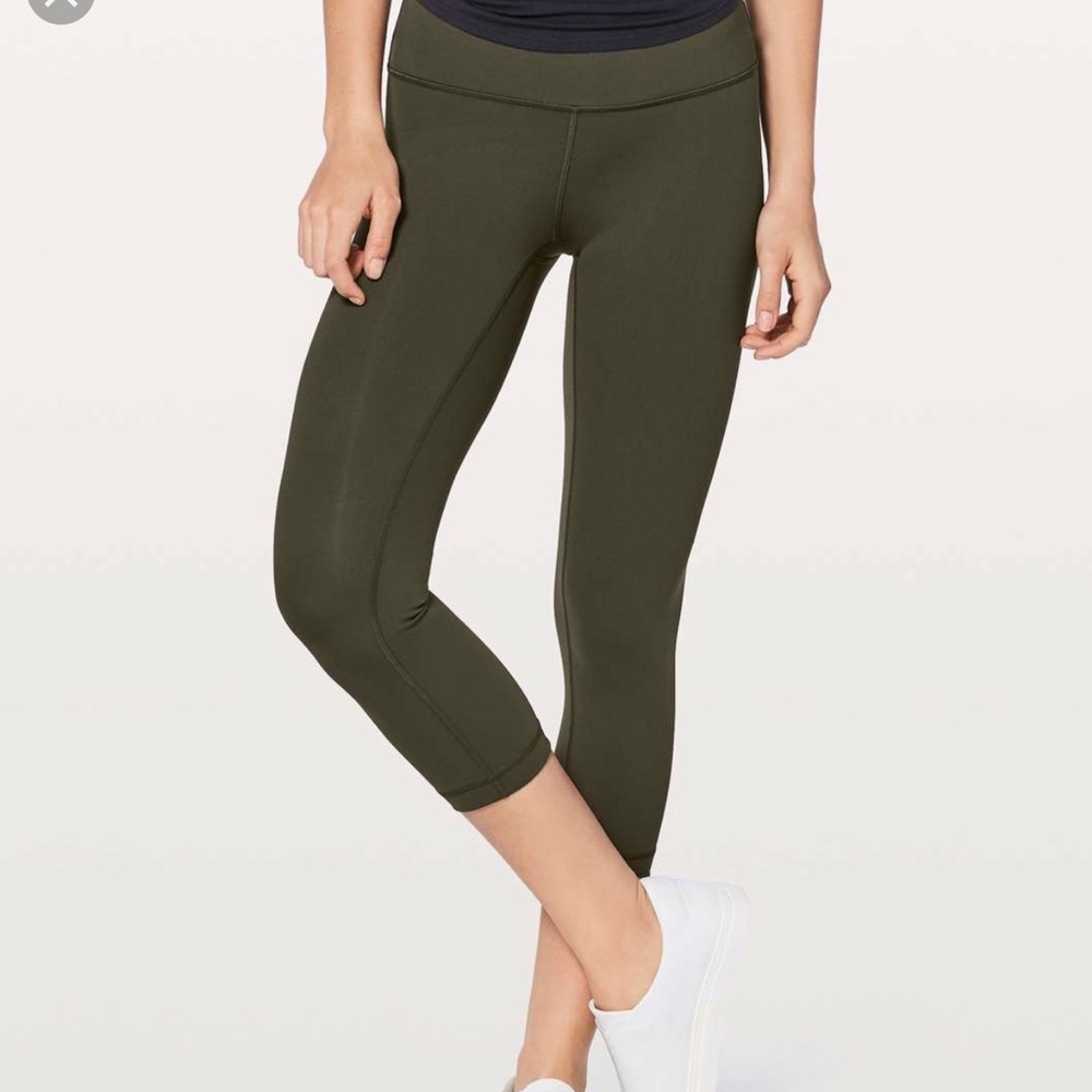 Lululemon wunder under crop